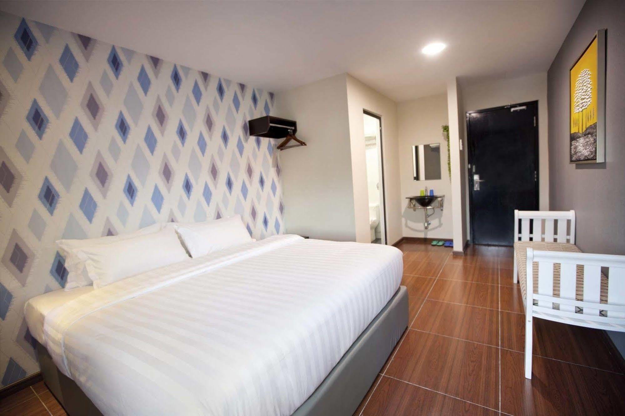 โอโย 383 วี 3 โฮเทล นูซาจายา Hotel นุสาจายา ภายนอก รูปภาพ